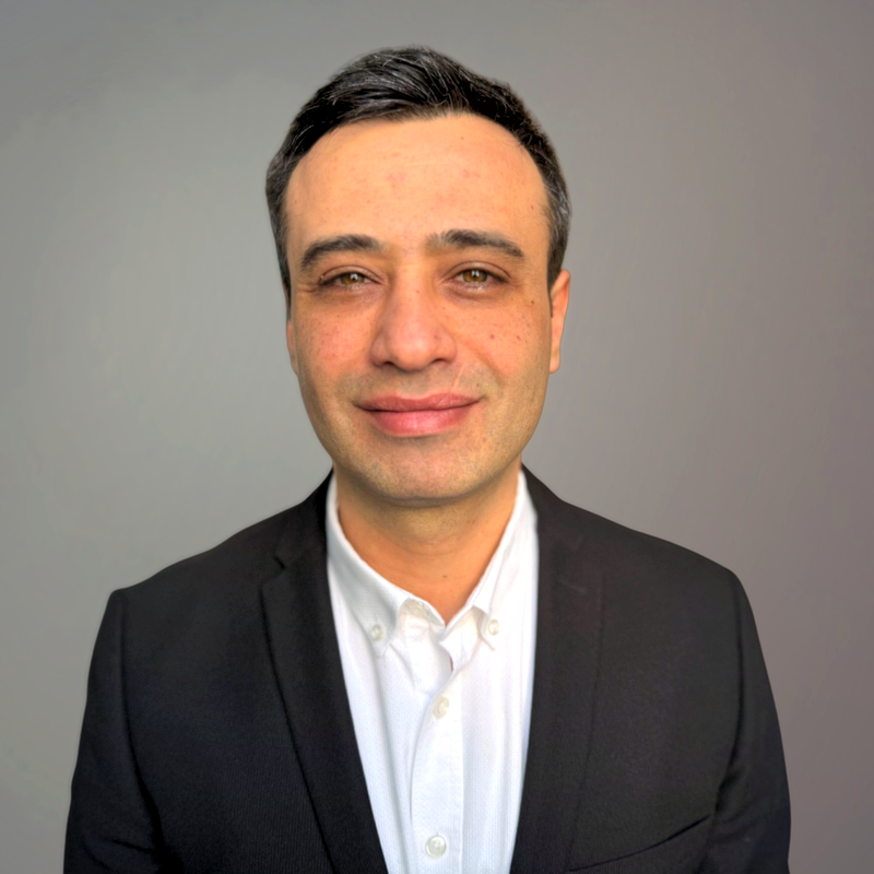 Umut Ozbay, founder of VLOT AI